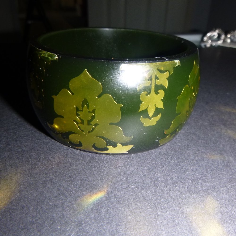 Vintage Juicy Couture resin bangle bracelet black